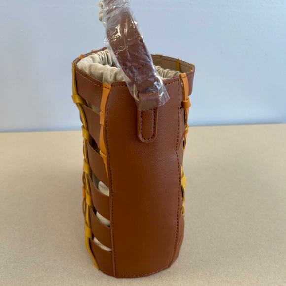 NWT Mersi Vegan Leather Kara Bucket Bag, Brown - Picture 4 of 7